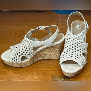 NWOT SO 8.5 Cream Natural Woven Cork Open Wedge Platform Sandals Buckle Strap